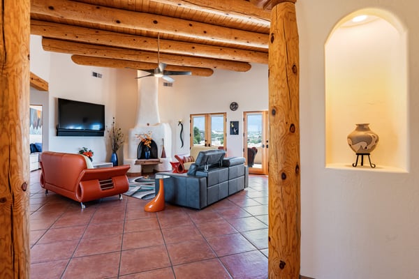 31 Second Mesa Dr., Placitas, NM