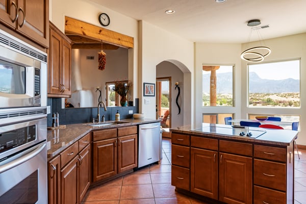 31 Second Mesa Dr., Placitas, NM