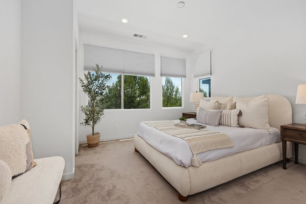 250 Novel, Irvine, CA