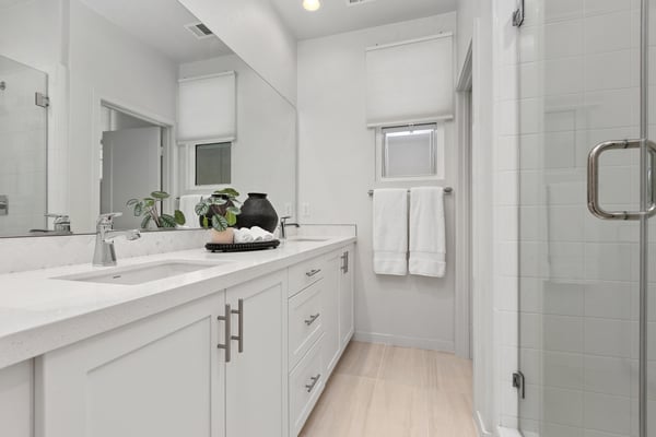250 Novel, Irvine, CA