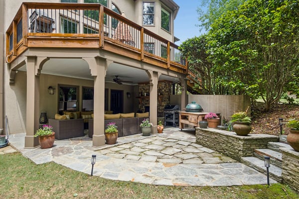 555 Treyburn View, Milton, GA