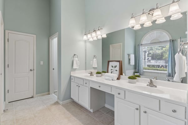 3850 Bridle Creek Drive, Suwanee, GA