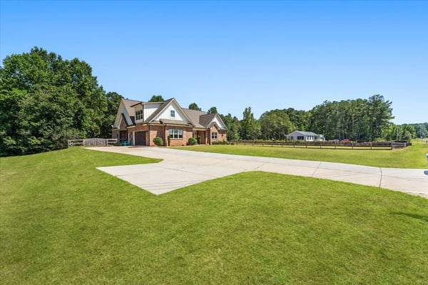 915 Pool Road, Hiram, GA