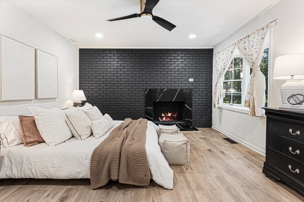 1606 E Nancy Creek Drive, Brookhaven, GA