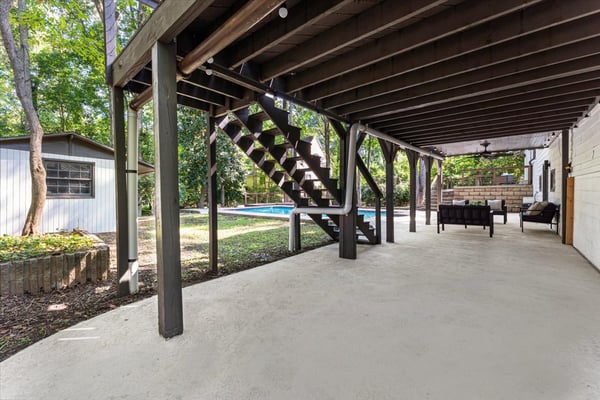 1606 E Nancy Creek Drive, Brookhaven, GA