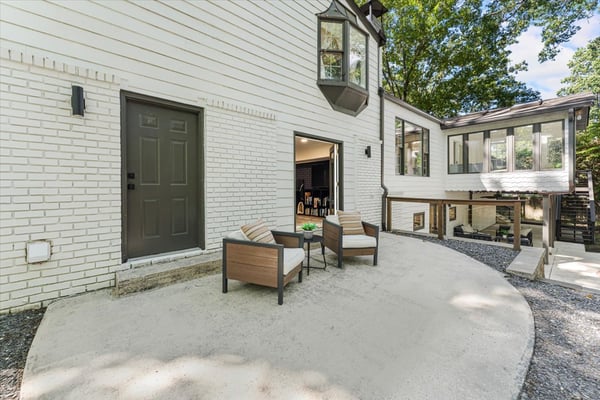 1606 E Nancy Creek Drive, Brookhaven, GA