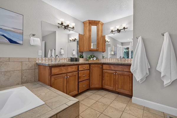 2060 SW Butler Rd, Gresham, OR