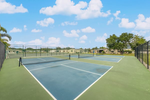 17 Meadowlark Cir, Ellenton, FL