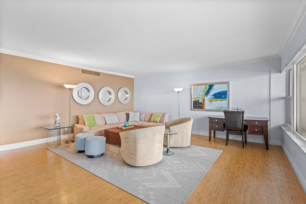603 Longboat Club Rd Unit 202N, Longboat Key, FL