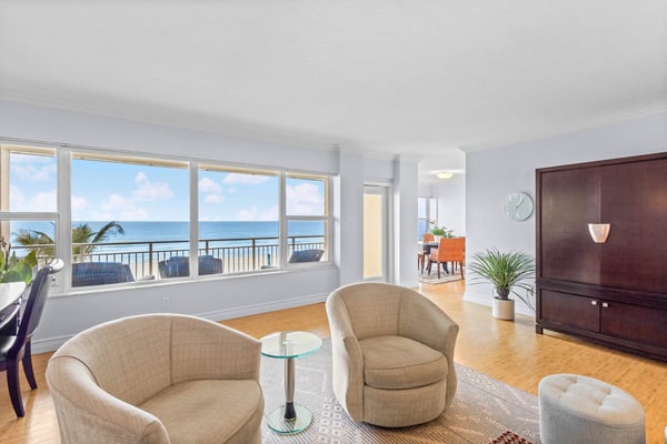 603 Longboat Club Rd Unit 202N, Longboat Key, FL