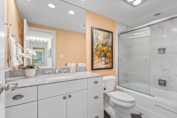 603 Longboat Club Rd Unit 202N, Longboat Key, FL