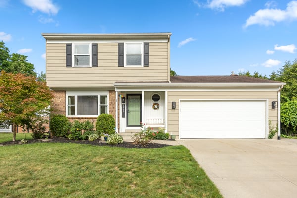 1865 Ridgemoor Dr SE, Grand Rapids, MI