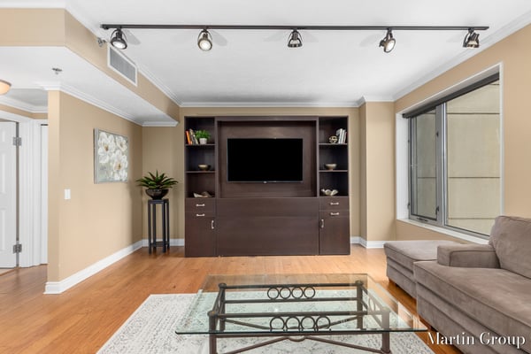 62 Campau Circle NW, Grand Rapids, MI