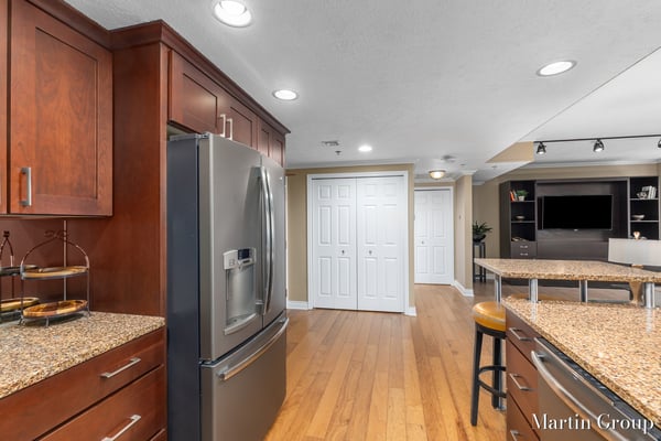 62 Campau Circle NW, Grand Rapids, MI