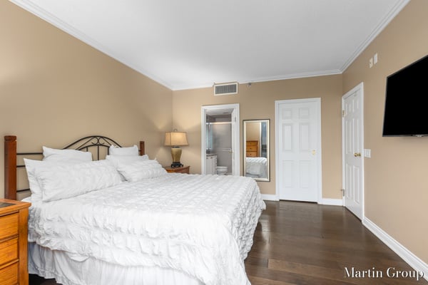 62 Campau Circle NW, Grand Rapids, MI