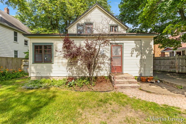 100 Luton Ave SE, Grand Rapids, MI