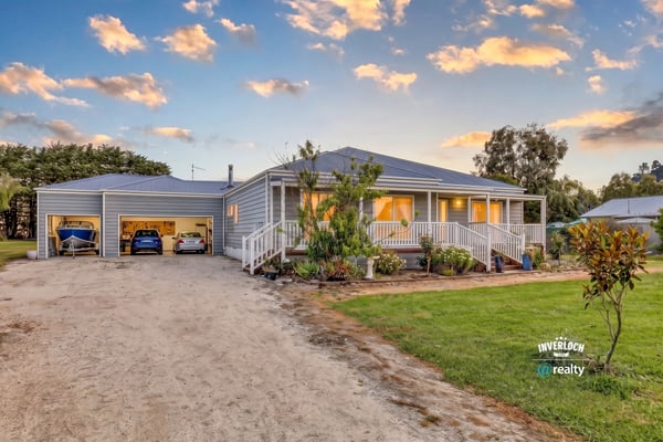 One Level, One Acre, Triple Garage. Bring the Boat
