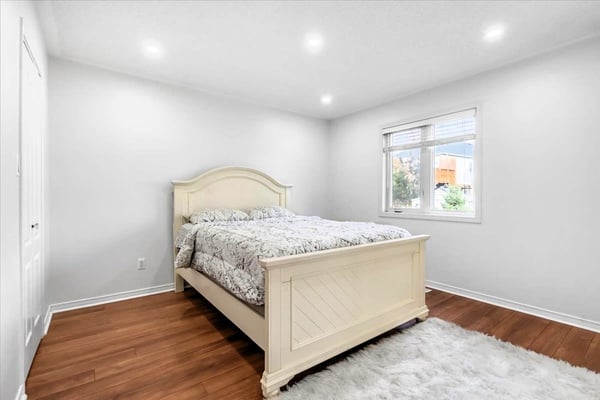 691 Ormond Drive, Oshawa, ON