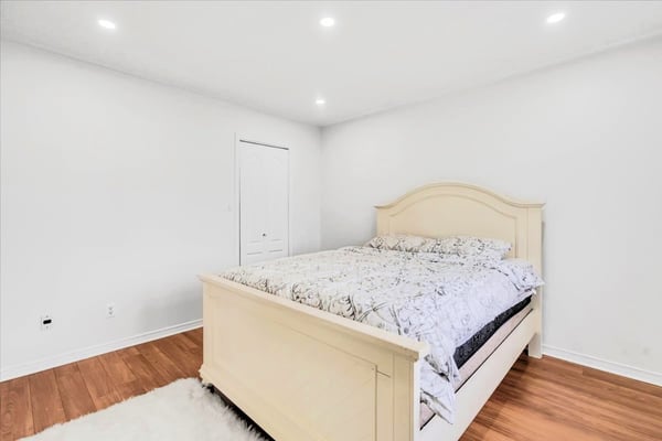 691 Ormond Drive, Oshawa, ON