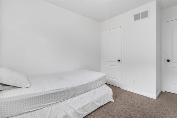 691 Ormond Drive, Oshawa, ON