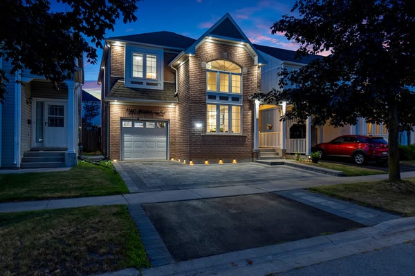 1160 Middlebury Ave, Oshawa, ON
