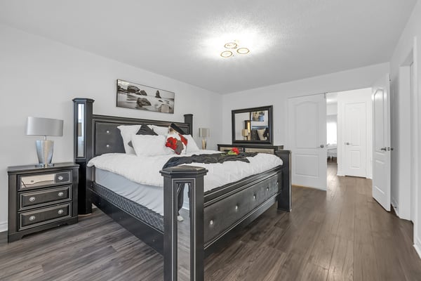 339 Giddings Crescent, 804, Milton, ON
