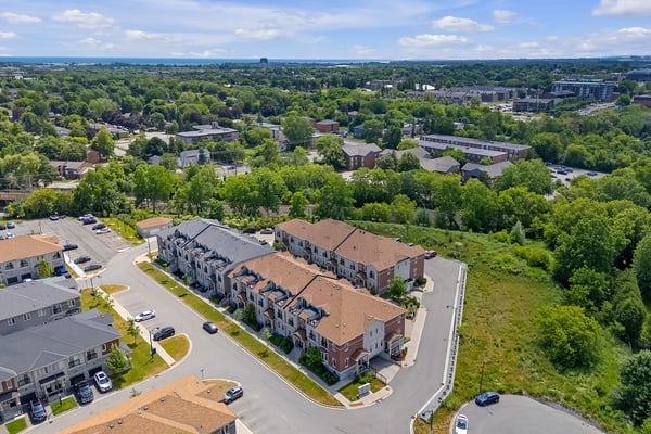 1060 St. Hilda's Way, 4, Whitby, ON