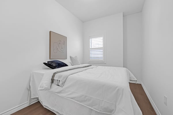 1060 St. Hilda's Way, 4, Whitby, ON