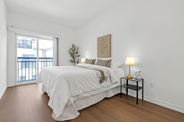 1060 St. Hilda's Way, 4, Whitby, ON