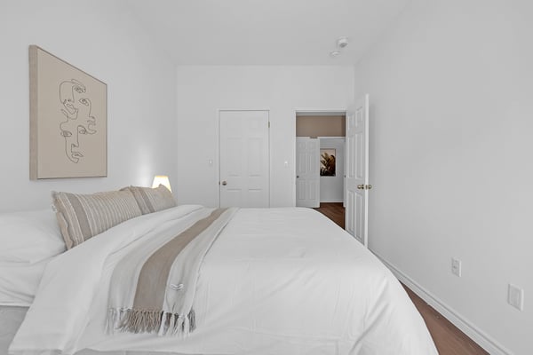 1060 St. Hilda's Way, 4, Whitby, ON