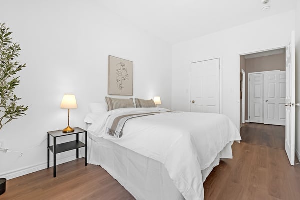 1060 St. Hilda's Way, 4, Whitby, ON