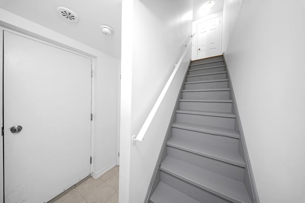 1060 St. Hilda's Way, 4, Whitby, ON