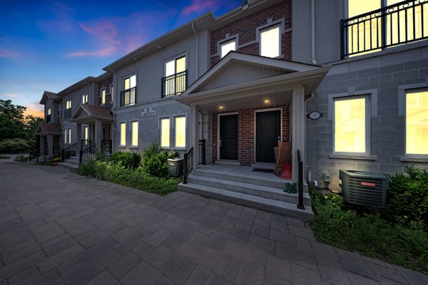 1060 St. Hilda's Way, 4, Whitby, ON
