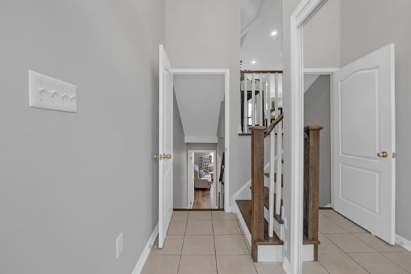 138 Hucknall Rd, Toronto, York University Heights, ON