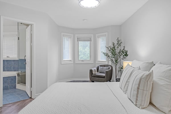 212 Shadow Place, Pickering, ON