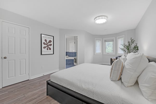 212 Shadow Place, Pickering, ON
