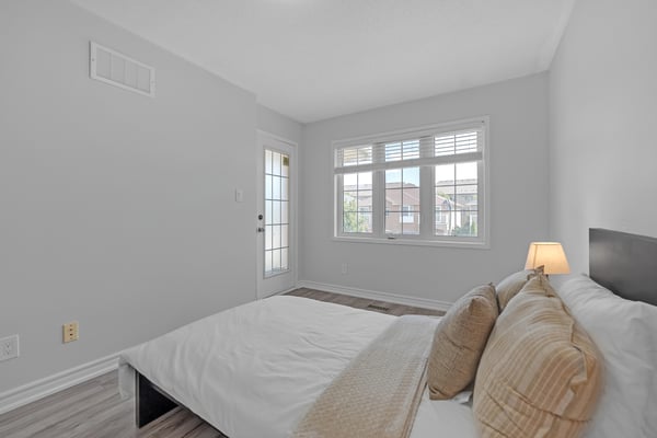 212 Shadow Place, Pickering, ON