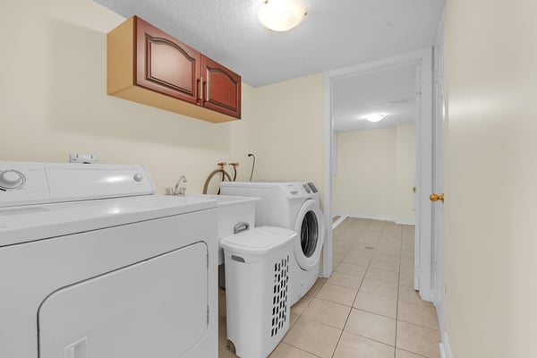 212 Shadow Place, Pickering, ON
