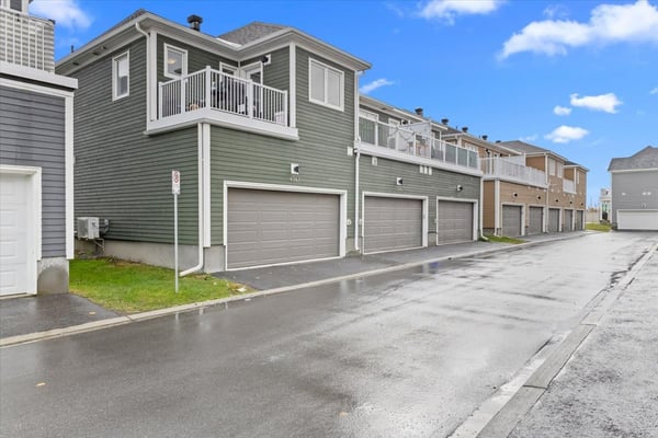 6347 Perth St, Ottawa, ON