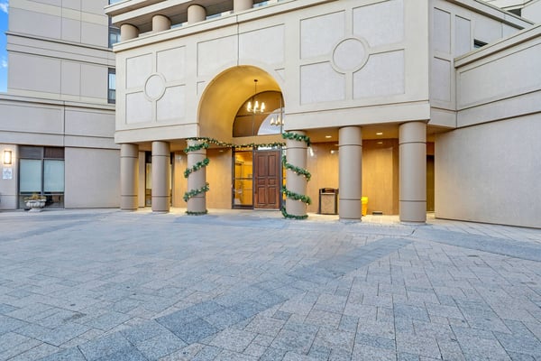 220 Forum Dr,, 1009, Mississauga, ON