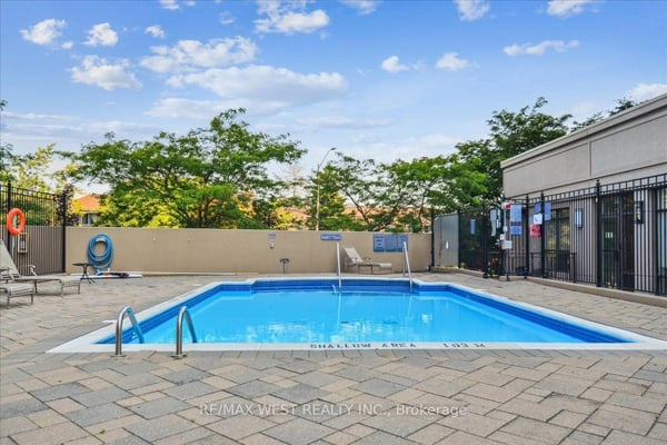 220 Forum Dr,, 1009, Mississauga, ON