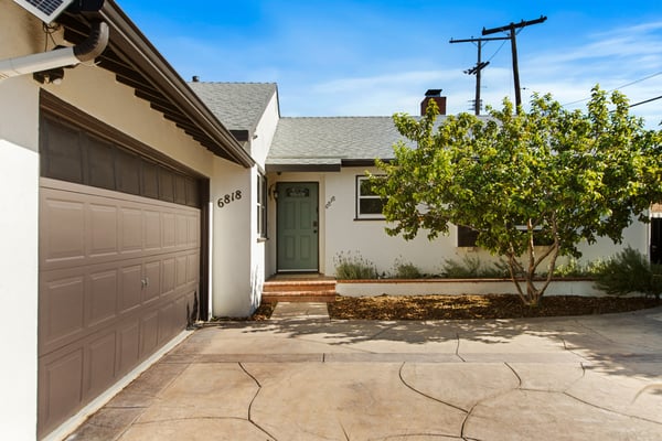 6818 Varna Ave, Van Nuys, CA