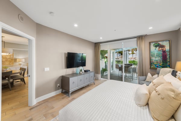 1101 1st st, 113, Coronado, CA