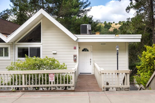126-B Ascot Ct, Moraga, CA
