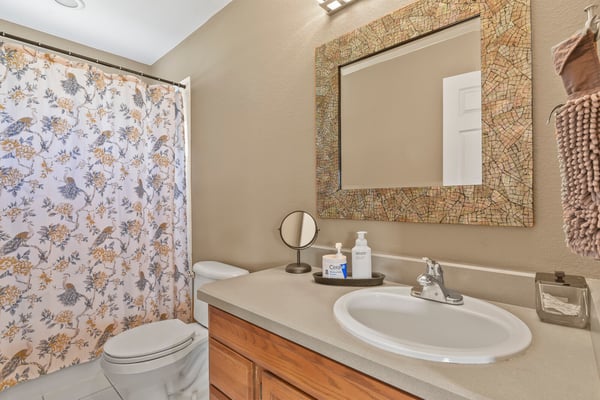 882 S 14th Ave, Brighton, CO