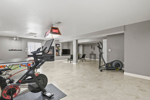 882 S 14th Ave, Brighton, CO