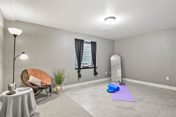 882 S 14th Ave, Brighton, CO
