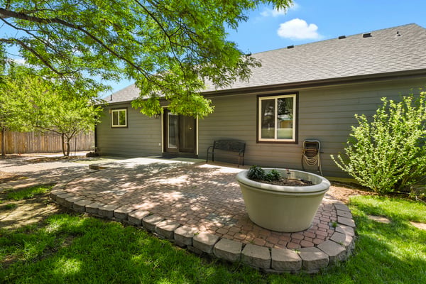 882 S 14th Ave, Brighton, CO