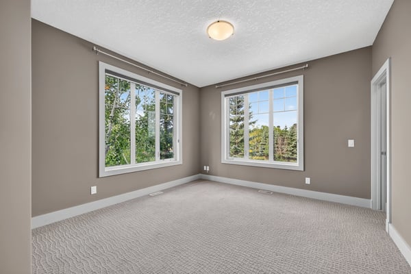 4 Aspen Cliff Close SW, Calgary, AB