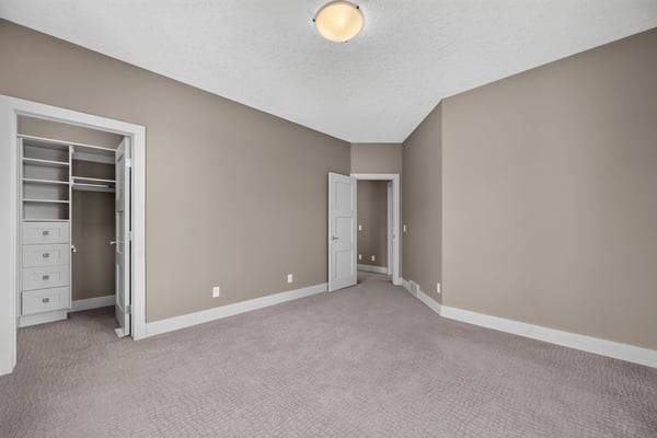 4 Aspen Cliff Close SW, Calgary, AB
